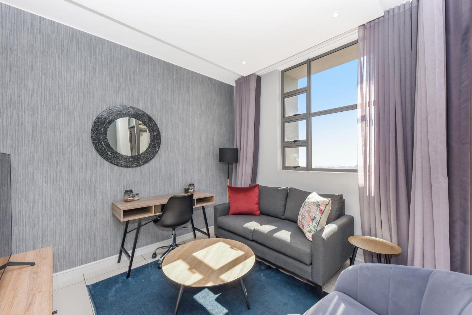 The Median Rosebank Luxury Apartment - Building With Generator Johannesburg Exterior photo
